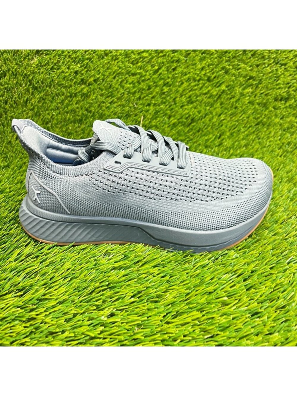 Flux Adapt Runner Gray Gum Womens Size 5.5 Barefoot Running Athletic Shoes